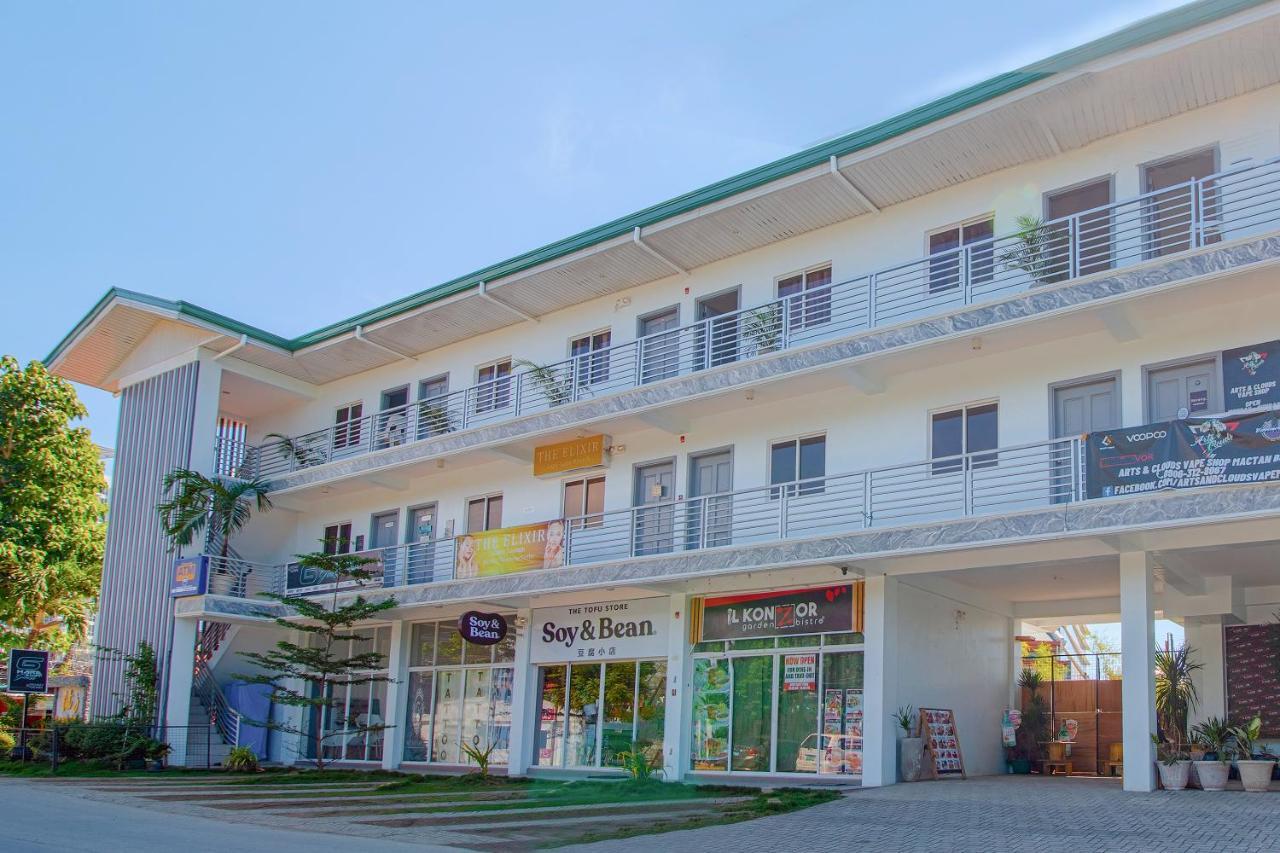 Oyo 778 Fat J Apartelle Hotel Cebu Buitenkant foto