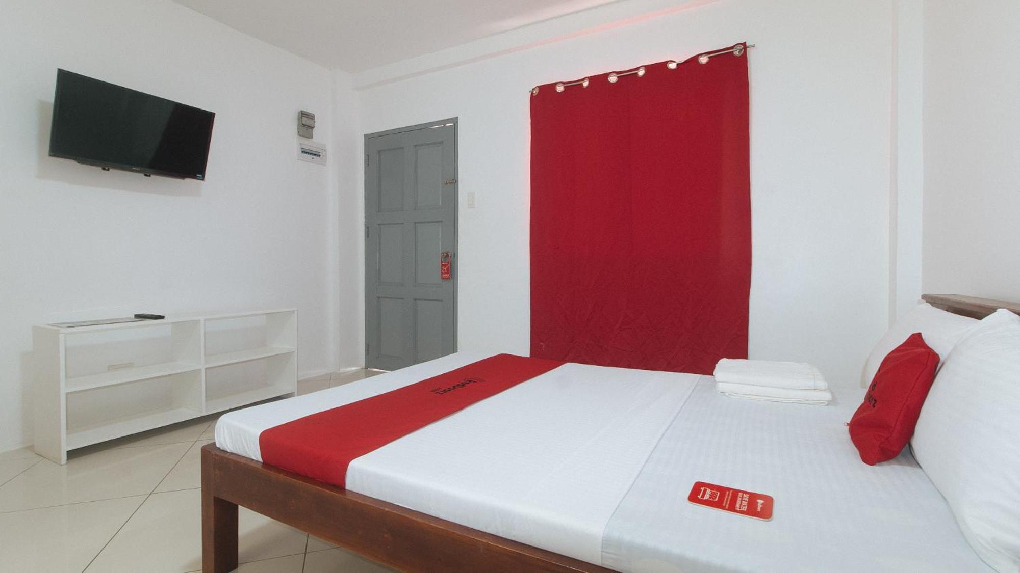Reddoorz At Fat J Apartelle Mactan Cebu Buitenkant foto
