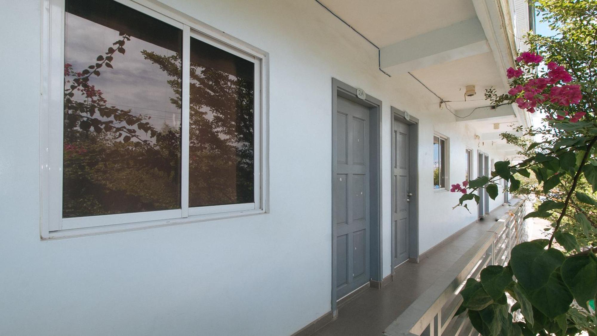 Reddoorz At Fat J Apartelle Mactan Cebu Buitenkant foto
